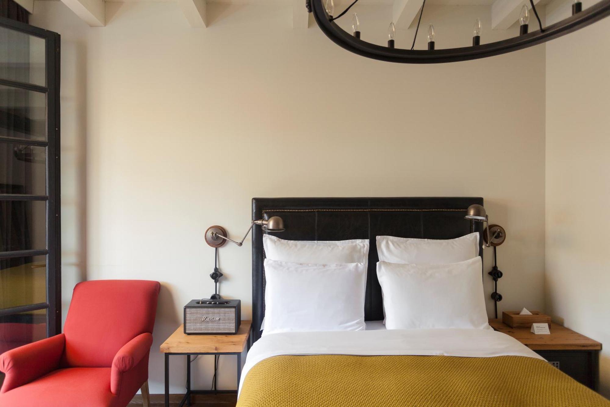 Terrasse Zimmer mit Queensize-Bett